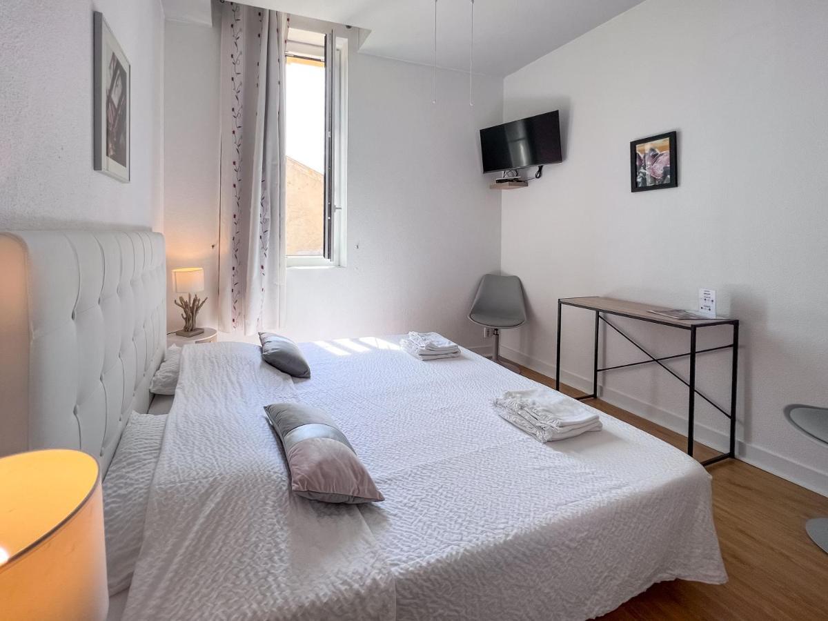 ベルベス Le B Bed & Breakfast エクステリア 写真